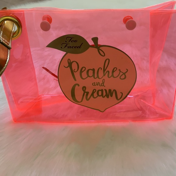 Too Faced cute little makeup bag - Picture 5 of 5